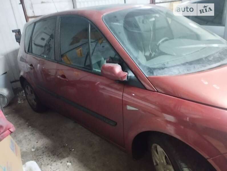 Минивэн Renault Scenic 2005 в Броварах
