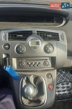 Минивэн Renault Scenic 2006 в 