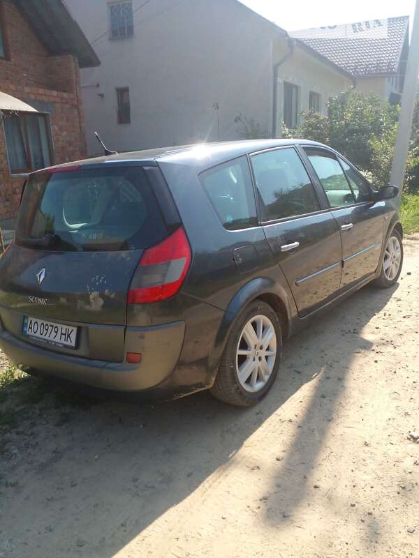 Минивэн Renault Scenic 2006 в Хусте