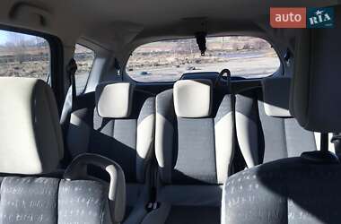 Минивэн Renault Scenic 2004 в 