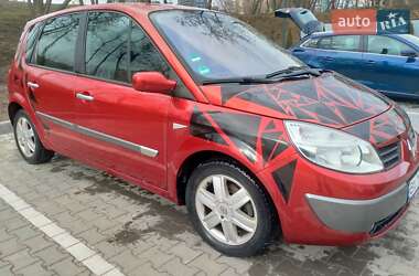 Минивэн Renault Scenic 2004 в 