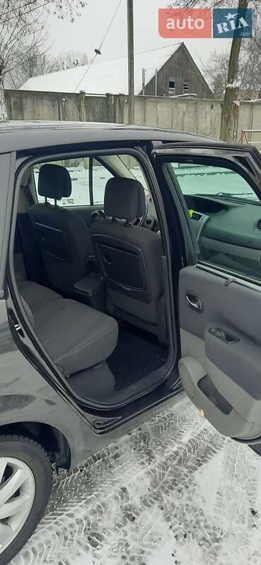 Минивэн Renault Scenic 2007 в Путивле