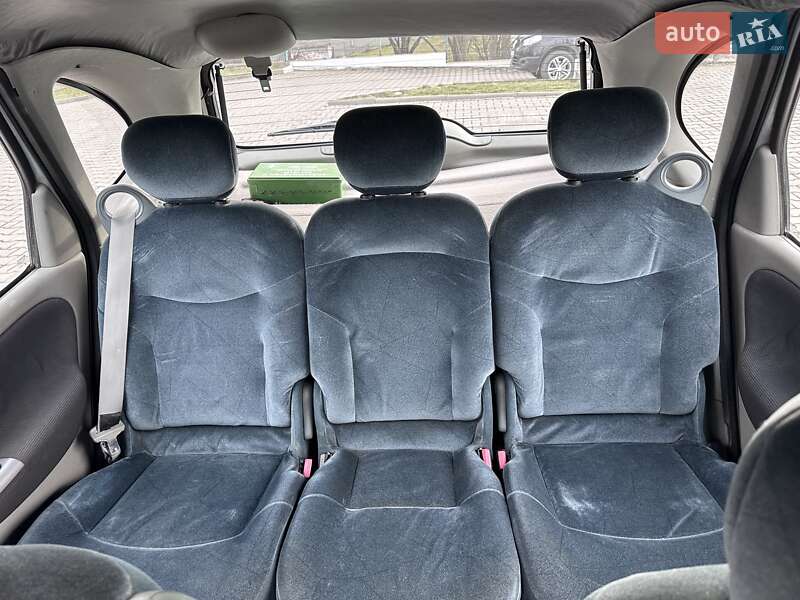 Минивэн Renault Scenic 2003 в Черновцах