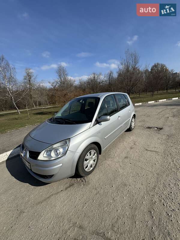 Мінівен Renault Scenic 2006 в Івано-Франківську