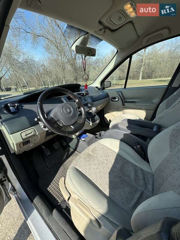 Мінівен Renault Scenic 2006 в Івано-Франківську