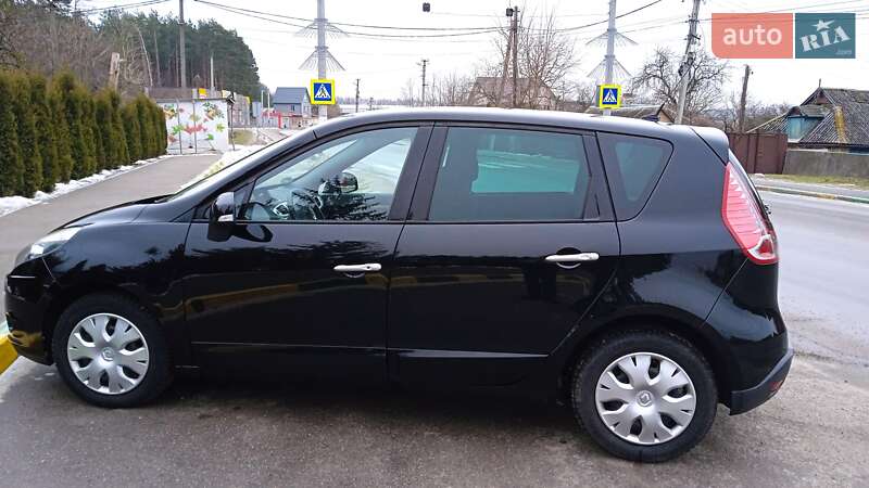 Минивэн Renault Scenic 2010 в Киеве
