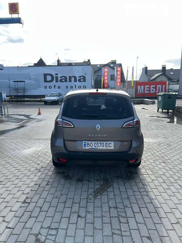 Минивэн Renault Scenic 2013 в Тернополе