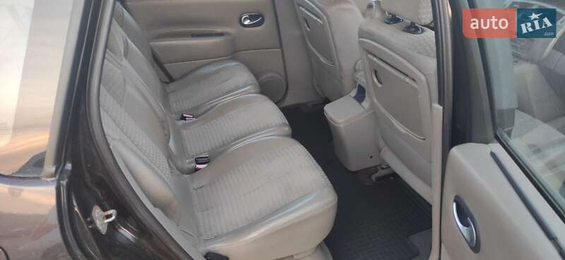 Минивэн Renault Scenic 2004 в Одессе