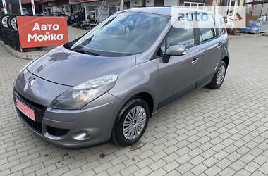 Минивэн Renault Scenic 2010 в Мукачево