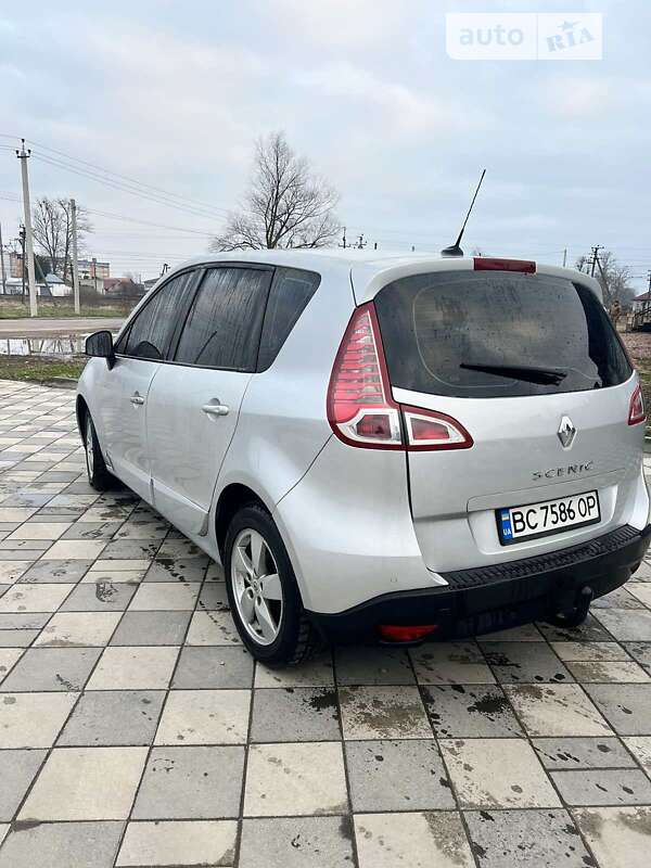 Минивэн Renault Scenic 2009 в Самборе