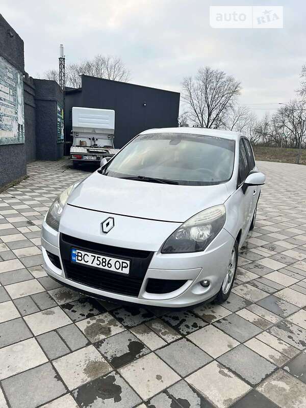 Минивэн Renault Scenic 2009 в Самборе