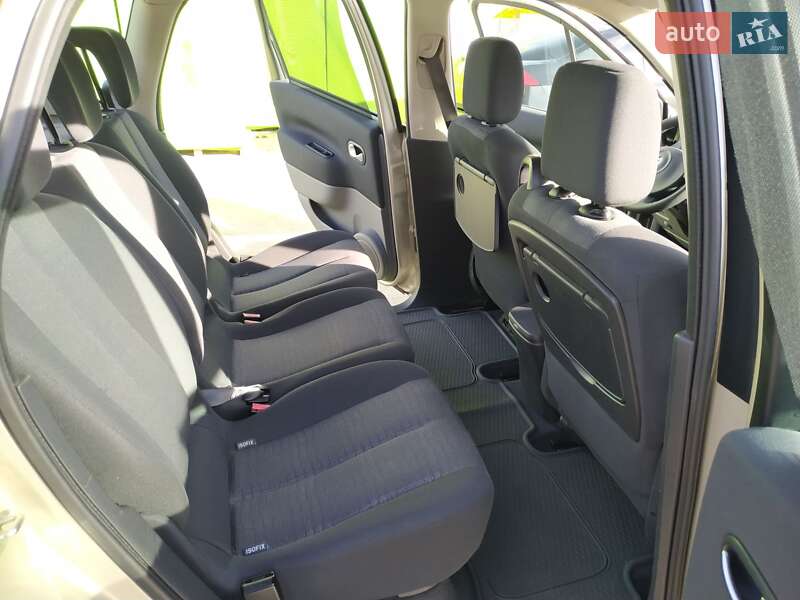 Мінівен Renault Scenic 2006 в Сумах