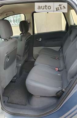 Минивэн Renault Scenic 2007 в Киеве