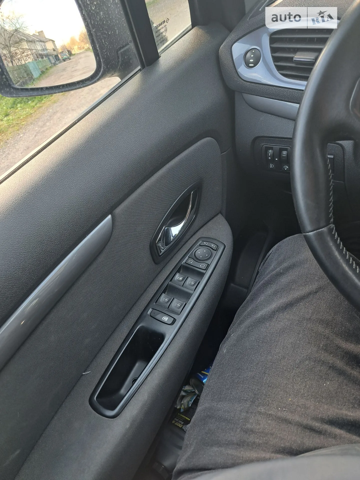 2014 Renault Scenic - мініатюра 11