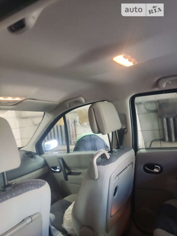 Минивэн Renault Scenic 2006 в Шполе