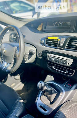 Минивэн Renault Scenic 2013 в Дубно
