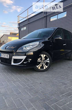 Мінівен Renault Scenic 2011 в Кропивницькому