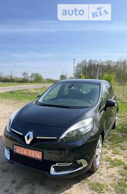 Минивэн Renault Scenic 2015 в Луцке