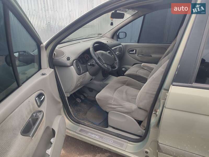 Минивэн Renault Scenic 2001 в Ивано-Франковске