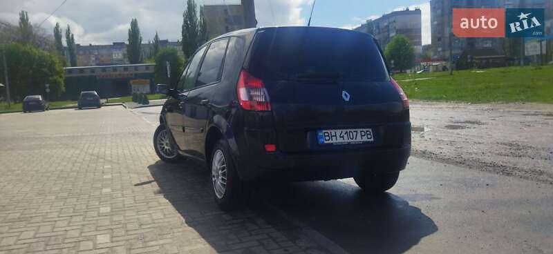 Минивэн Renault Scenic 2004 в Кропивницком