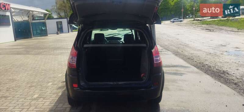 Минивэн Renault Scenic 2004 в Кропивницком