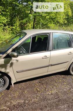 Минивэн Renault Scenic 2006 в Остроге