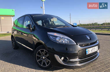 Минивэн Renault Scenic 2012 в 