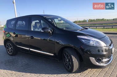 Минивэн Renault Scenic 2012 в 
