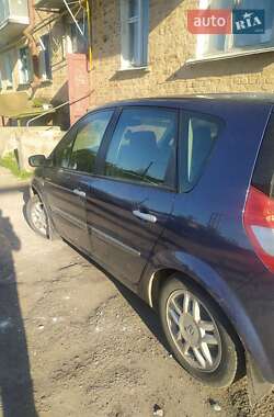 Минивэн Renault Scenic 2005 в 