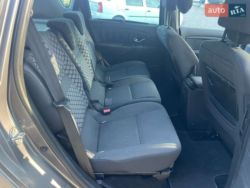 Мінівен Renault Scenic 2010 в Старокостянтинові