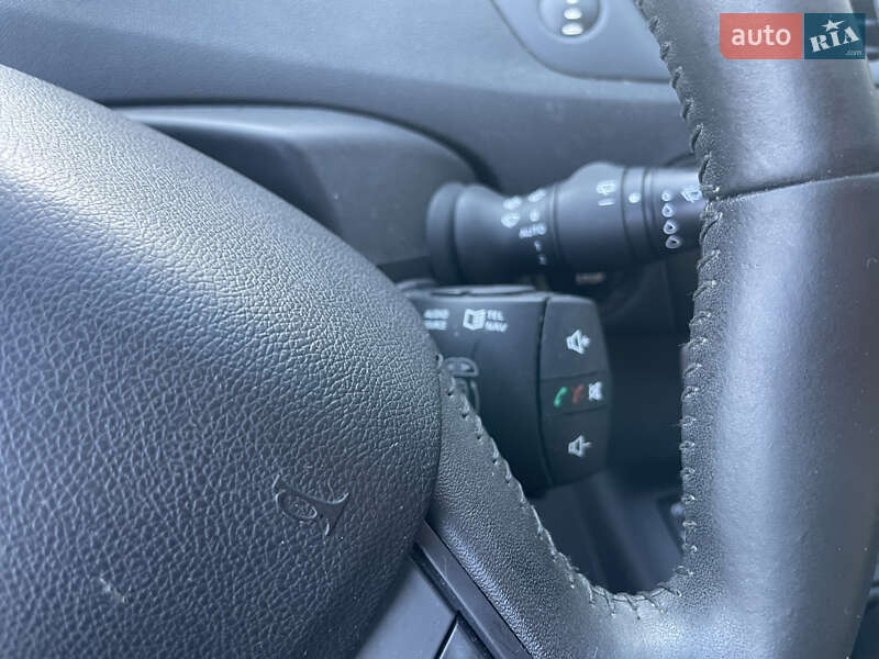 Мінівен Renault Scenic 2010 в Старокостянтинові