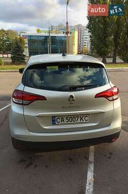 Минивэн Renault Scenic 2017 в 
