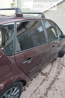 Мінівен Renault Scenic 2004 в Бершаді