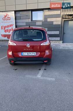 Минивэн Renault Scenic 2009 в 
