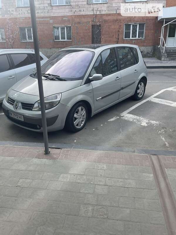 Минивэн Renault Scenic 2004 в Ровно