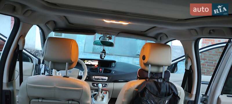 Минивэн Renault Scenic 2011 в Первомайске