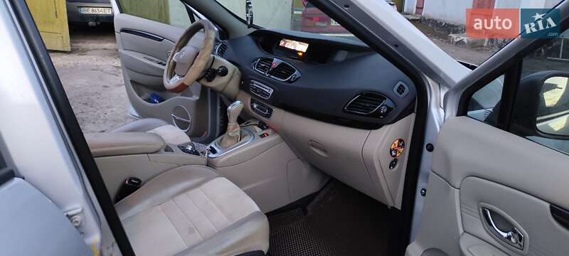 Минивэн Renault Scenic 2011 в Первомайске
