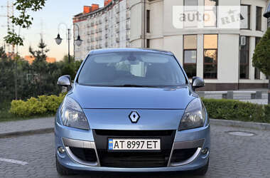 Мінівен Renault Scenic 2011 в Івано-Франківську