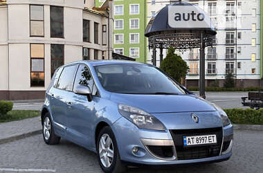 Минивэн Renault Scenic 2011 в Ивано-Франковске