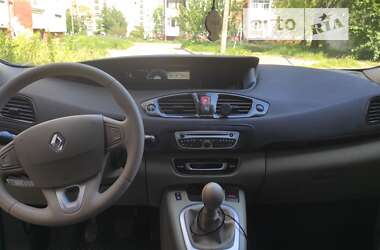 Минивэн Renault Scenic 2011 в Чернигове