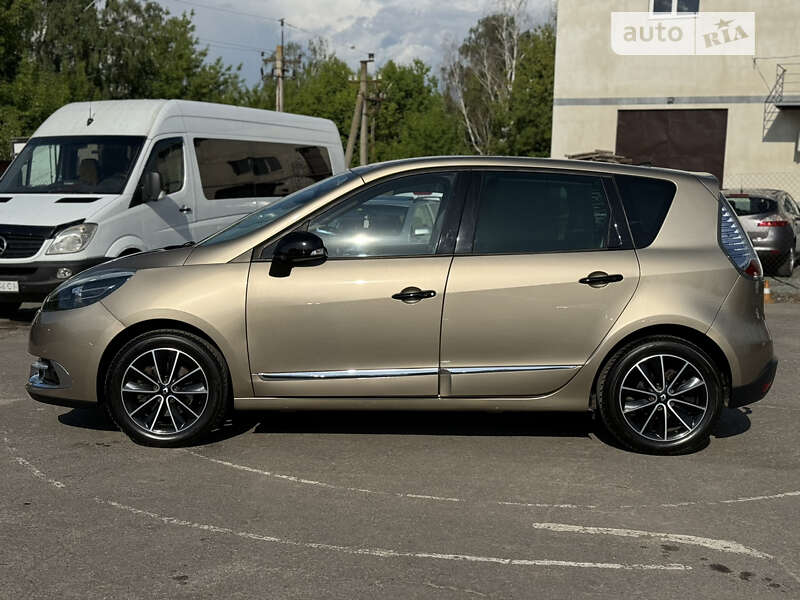 Минивэн Renault Scenic 2013 в Дубно