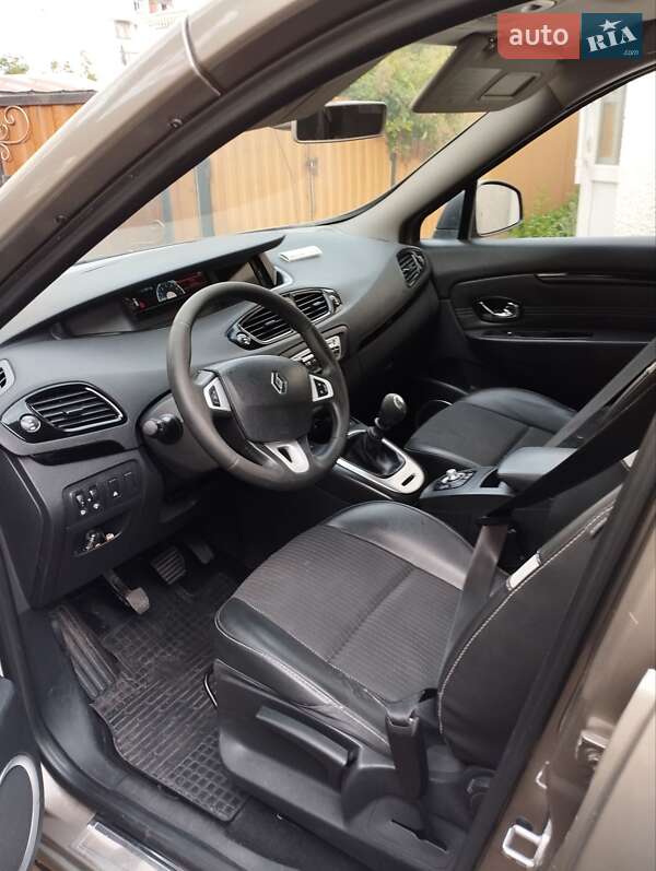 Мінівен Renault Scenic 2012 в Хмельницькому