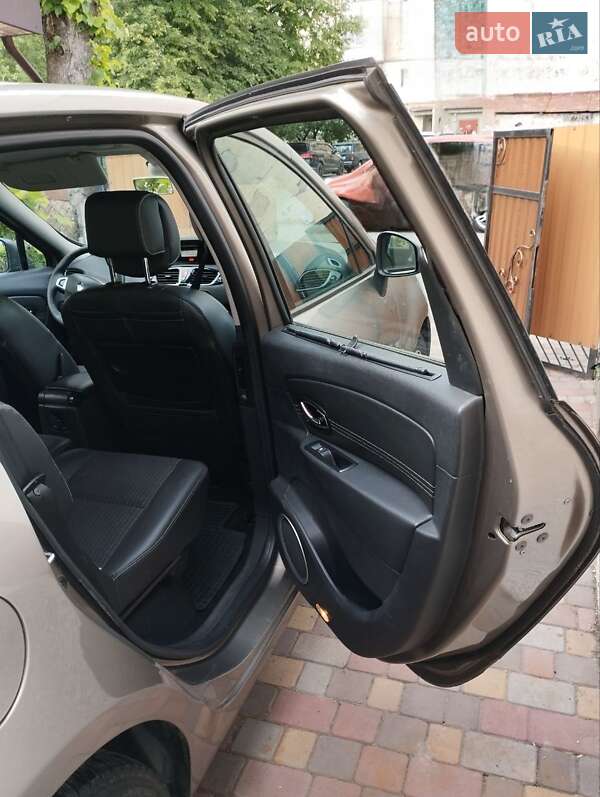 Мінівен Renault Scenic 2012 в Хмельницькому
