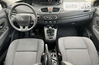 Минивэн Renault Scenic 2011 в Ровно