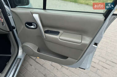 Минивэн Renault Scenic 2005 в 