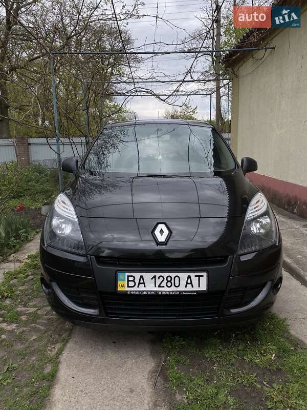 Минивэн Renault Scenic 2009 в Александрие
