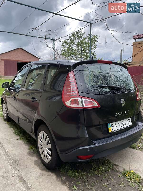 Минивэн Renault Scenic 2009 в Александрие