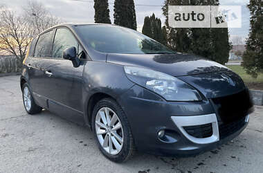 Минивэн Renault Scenic 2011 в Черновцах