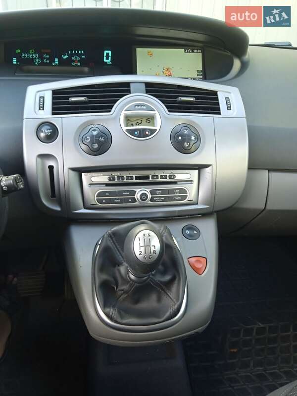 Минивэн Renault Scenic 2007 в Луцке