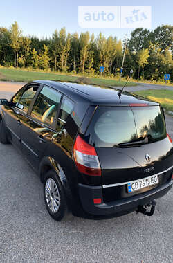 Минивэн Renault Scenic 2006 в Мене